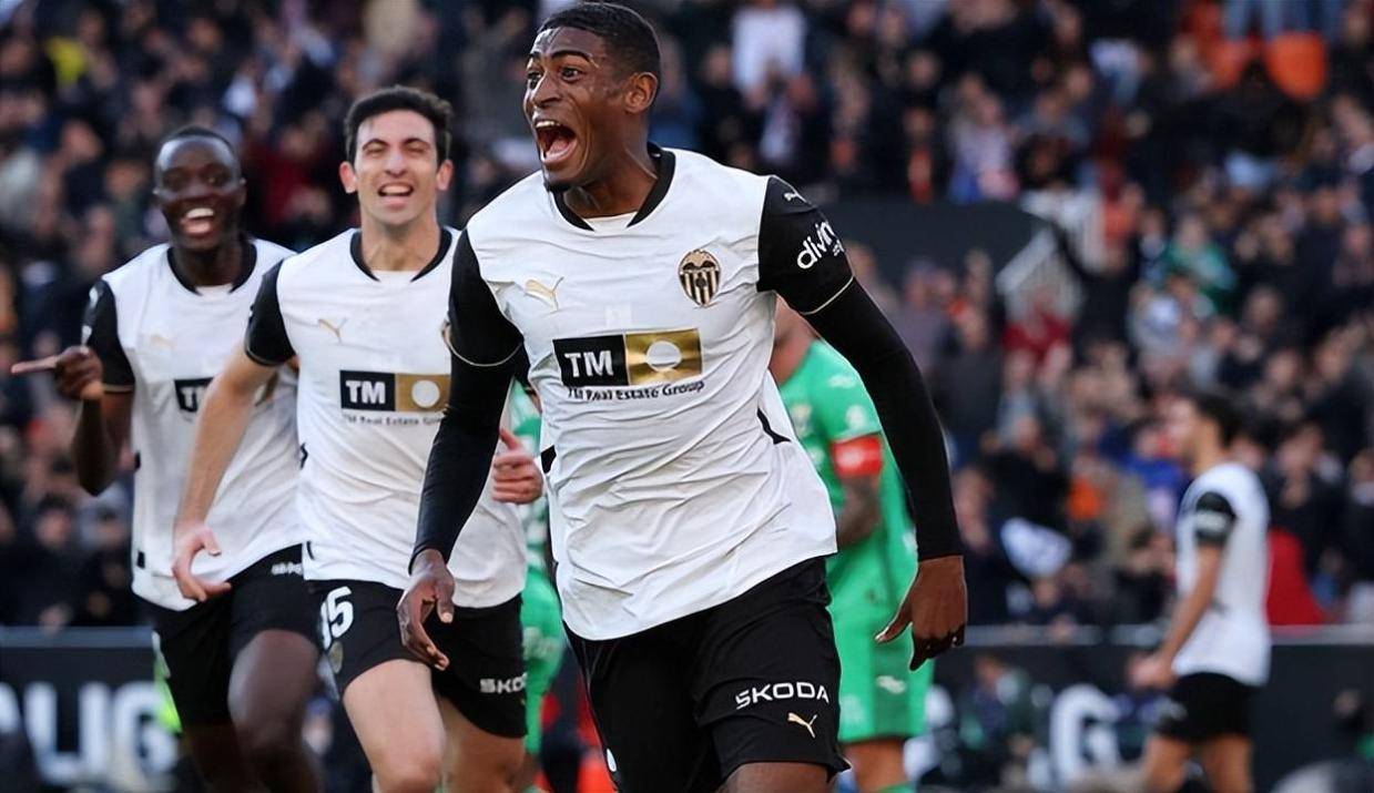 国米锁定20岁西甲后防天才之星，只需2000万欧，谨防英超豪门截胡